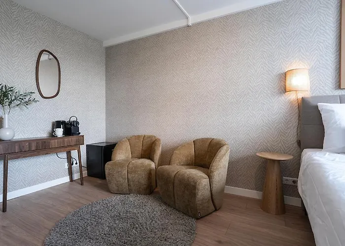 Affordable Walk In Nature *